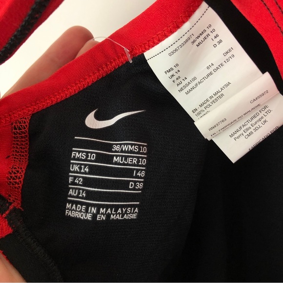 NWT Nike Hydrastrong Black & Red One Piece Swimsuit - Picture 7 of 9